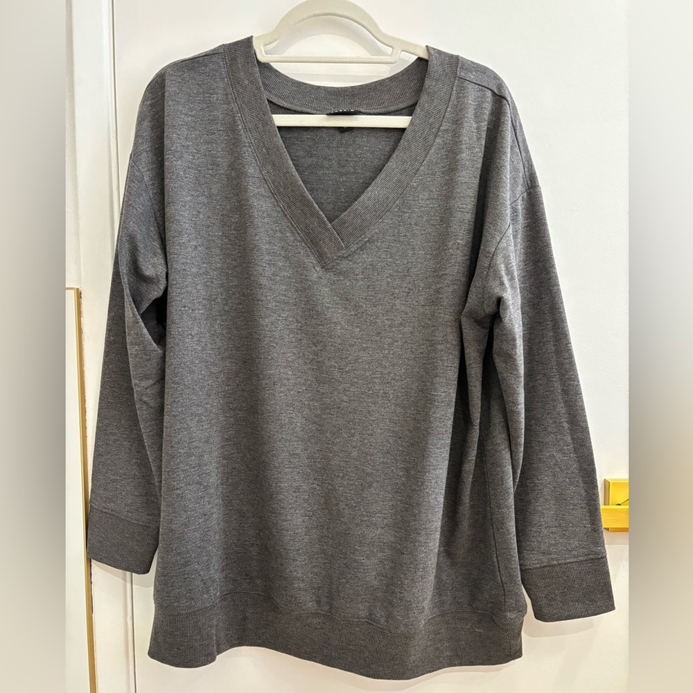 Torrid Gray V-Neck Women's Sweater
